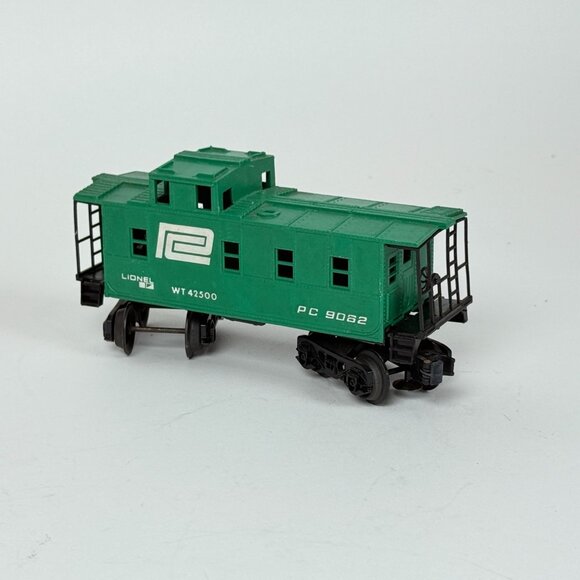 Vintage Lionel Penn Central O Gauge Caboose PC9062 Green Train Car - Picture 4 of 6